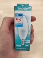 Светодиодная лампа 9.5W свеча нейтральный свет E14