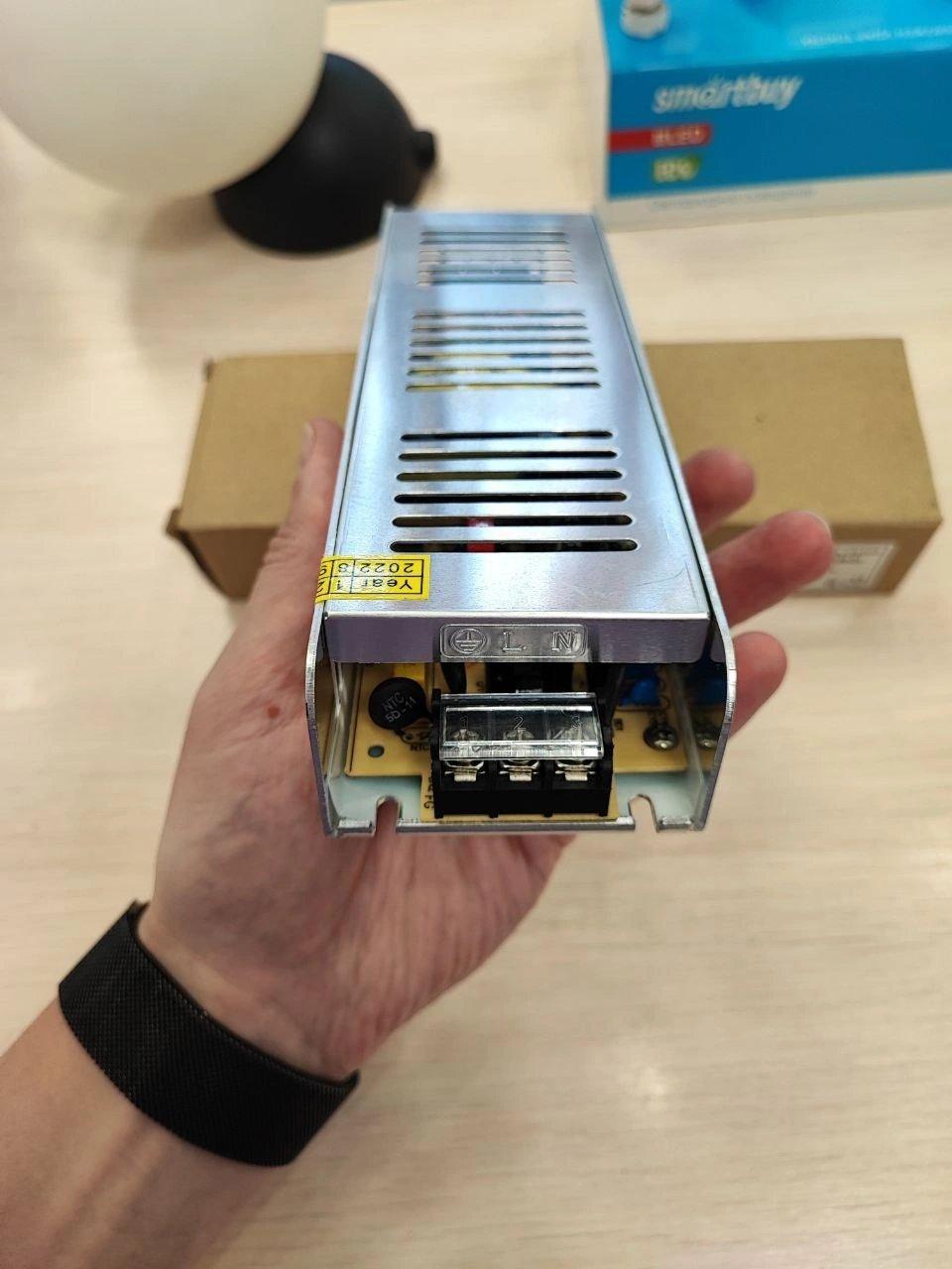 1000030354.jpg Блок питания DIGSLed Strait Ultra 200W, 24V, 8.3A — изображение 1