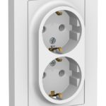 Розетка двухместная с рамкой Systeme Electric ATLASDESIGN, белый