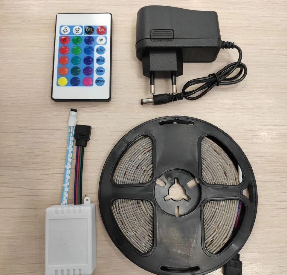 3.jpeg Светодиодная лента RGB 4.8 Вт с пультом управления — изображение 1
