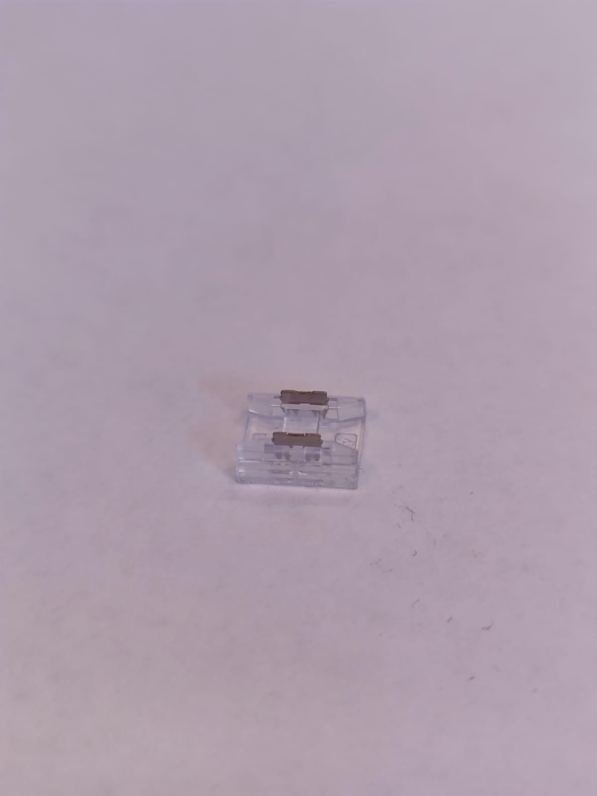 40db81f3-1326-4093-b71b-6be23bf77696.jpeg 200LUX Коннектор для ленты 10 мм. прямой — изображение 1